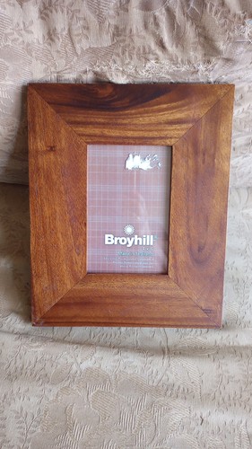 Real walnut broyhill picture - real,
